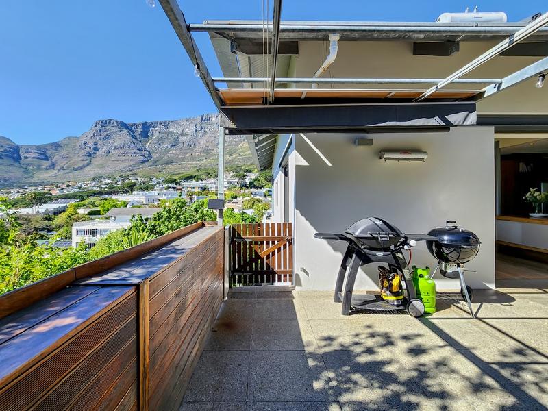 4 Bedroom Property for Sale in Higgovale Western Cape